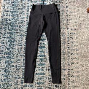 Black Lululemon Full Length Legging, Size 8